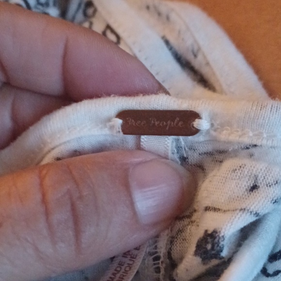 Free People Tripoli embroidered large, oversized top size Small - Picture 5 of 8